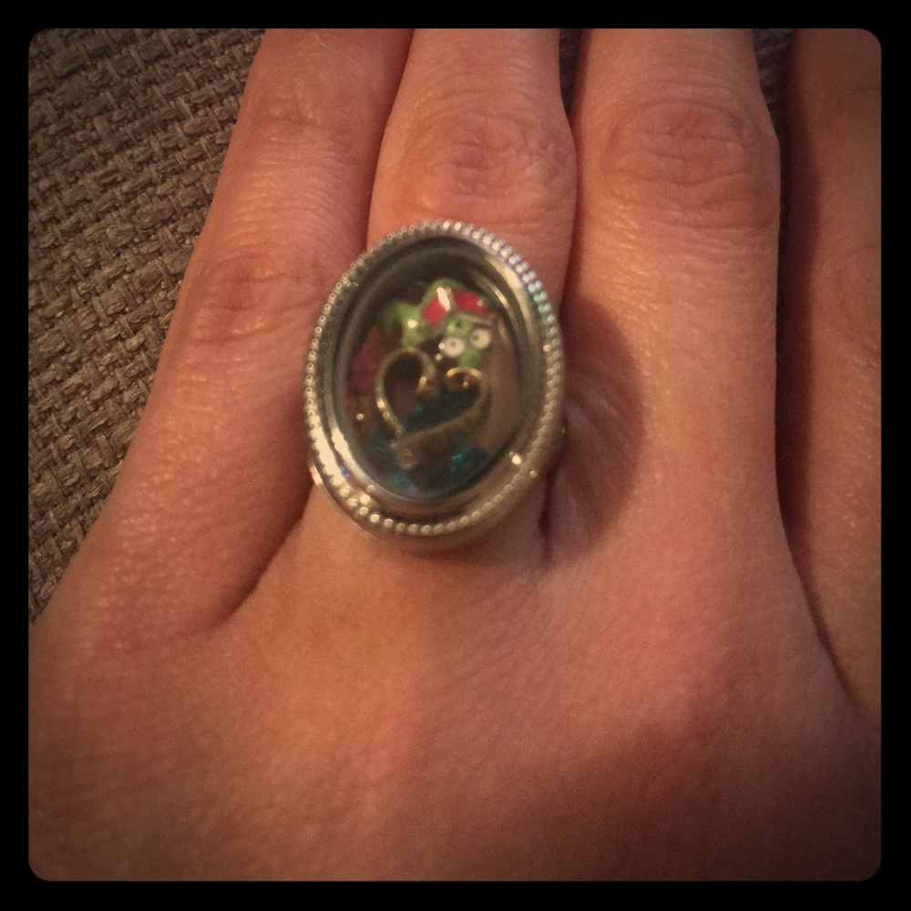 Origami Owl Living Locket Charm Ring.